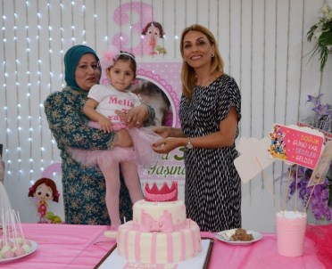 Parmak Bebek 3 Yaşında