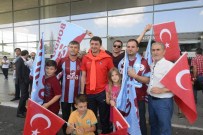TÜRKİYE BÜYÜKELÇİLİĞİ - Trabzonspor'a Makedonya'da Sevgi Seli