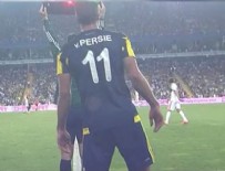 Van Persie ilk maçına çıktı