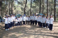 BAŞAKŞEHİR BELEDİYESİ - Kimsesiz Çocuklar Başakşehir İzci Kampı'nda Kardeşleriyle Buluştu