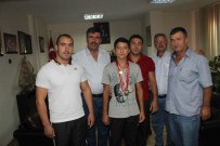 UFUK YILDIRIM - Kırkpınar'da Balıkesir'in Gururu Olan Genç Güreşçi Ödüllendirildi
