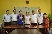YÜKSEK ATLAMA - Ataşbak, Türkiye Şampiyonu Keskin'i Kabul Etti