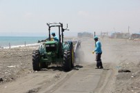PAYAS - Dörtyol'da Aile Plajı Temizleniyor