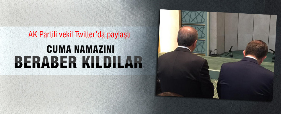 Erdoğan ve Davutoğlu Cuma namazını beraber kıldı