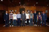 FEN FAKÜLTESİ - Genç Beyinlerden Rektör Koçak'a Ziyaret