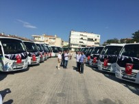 CUNDA ADASı - Gençer'den Araçları Yenilenen Dolmuşçulara Nazar Boncuğu