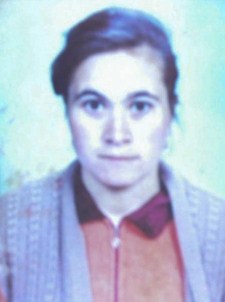 İzmir'de, Üzerine Beton Sütun Devrilen Kadın Öldü