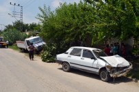 ÇANAKLı - Kamyonet İle Otomobil Çarpıştı Açıklaması 3 Yaralı