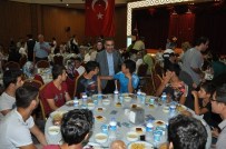 FETIH 1453 - Öksüz Ve Yetimler Başkan Çelikcan'ın Misafiri Oldular