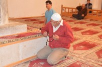 TARİHİ MEKAN - Seyyid Battal Gazi Külliyesinde Teravih Namazı