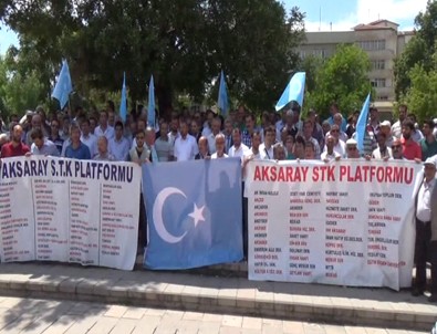 Türkiye Doğu Türkistan için sokaklara döküldü