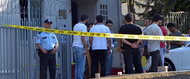 Etiler'de silahlı saldırı: 5 yaralı