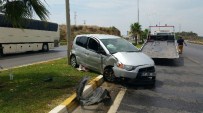 DIANA - Antalya'da Trafik Kazası Açıklaması 1 Yaralı