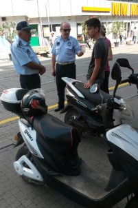 Eskişehir'de Yaya Bölgelerindeki Motosikletlere Denetim