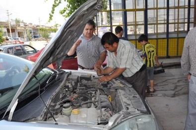 Sanayi Sitesinde İş Var, Çırak Yok