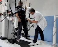 ROBOTİK YÜRÜME - Yüreyemeyen Hastalara 'Robotlu' Tedavi