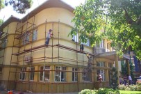 GÖKHAN KARAÇOBAN - Belediye Binasındaki Restorasyon Çalışmaları Sürüyor