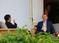 RESMİ KARŞILAMA - Erdoğan Ve Endonezyalı Mevkidaşı'nda Balkonda Sohbet