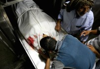 İsrail Askerleri Bir Filistinli Genci Öldürdü