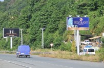 KARADENIZ SAHIL YOLU - Karadeniz Sahil Yolu Üzerindeki Kumarhane Reklamları