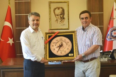 Mahmudiye Belediyesi Başkanı İshak Gündoğan'dan Emniyet Müdürü Şahin'e Ziyaret