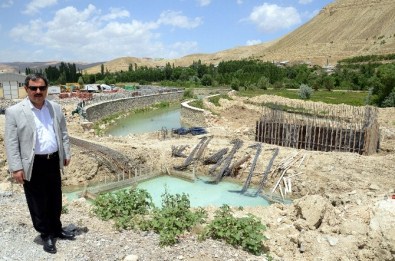 Başkan Eser Köprü İnşatlarında İnceledi