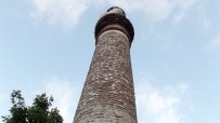 Camisi Olmayan Minare Görenleri Şaşırtıyor