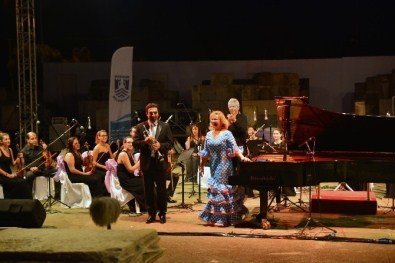Gümüşlük Klasik Müzik Festivali Antik Tiyatro'da Başladı