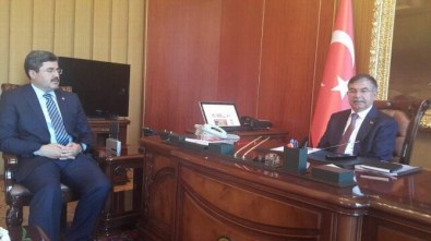 Milletvekili Özkaya'dan, İsmet Yılmaz'a Hayırlı Olsun Ziyareti
