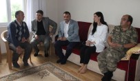 ŞEHİT ASKER - AK Parti Samsun Milletvekili Karaaslan, Şehit Ailesini Ziyaret Etti