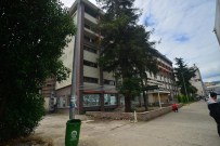 TEKSTİL FABRİKASI - Akçaabat'ta 250 İşçinin Çalıştığı Fabrika Üretimi Durdurdu