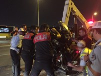 KADIN SÜRÜCÜ - Beşiktaş'ta trafik kazası: 2 Polis Yaralı