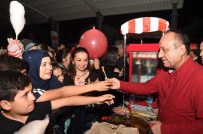 TAHSİN BABAŞ - Kastamonu Belediyesi, 5 Bin Kişiye İftar Verdi