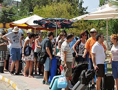 Komşudaki kriz Türk turiste yaradı