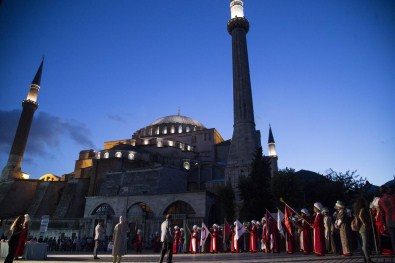 Tarihi Yarımada'da 'Baklava Alayı' Etkinliği