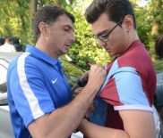 Trabzonspor Taraftarı Takımını Hollanda'da Yalnız Bırakmadı