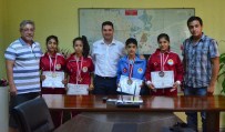 SİNAN ASLAN - Adana'da Başarılı Sporculardan İl Spor Müdürüne Ziyaret