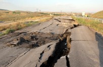 Ayaş Beypazarı Kara Yolunda Çökme