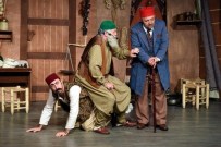 EMRET KOMUTANIM - 'Ayyar Hamza' İle Kahkaha Dolu Gece