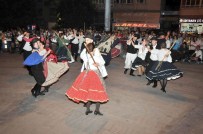 ROMAN HAVASI - Ekvator Ve Macaristan Dansları Akşehirlileri Büyüledi