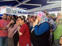 Tarım İşçileri Yan Yana Defnedildi