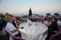 ALTıNOK ÖZ - Başkan Altınok Öz, Muhtarlarla İftarda Buluştu