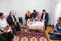 ÇAM SAKıZı - Fadıloğlu 20 Bininci Bebeği Ziyaret Etti
