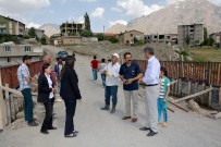 DİLEK HATİPOĞLU - Hakkari'de Tehlikeli 3 Köprüye Bariyer