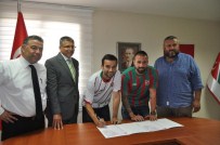 ÖMER CAN - Karşıyaka'da 2 İmza