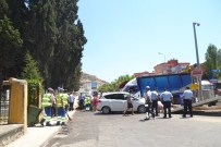 MEHMET KAMıŞ - Kuşadası'ndaki Kazada Ağır Yaralanan Müteahhit Hayatını Kaybetti