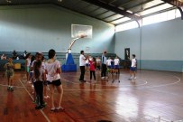 SAKARYA ANADOLU - Serdivan Yaz Okulları'nda Tenis Ve Voleybol Eğitimleri Başladı