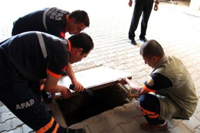 AFAD Kbrn Ekibi Başbakan Davutoğlu'na Eşlik Etti