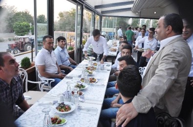 DEDAŞ Çalışanları Siirt'teki İftarda Bir Araya Geldi