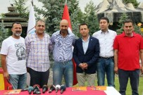 RECEP BAŞKAN - Tolunay Kafkas imzayı attı!